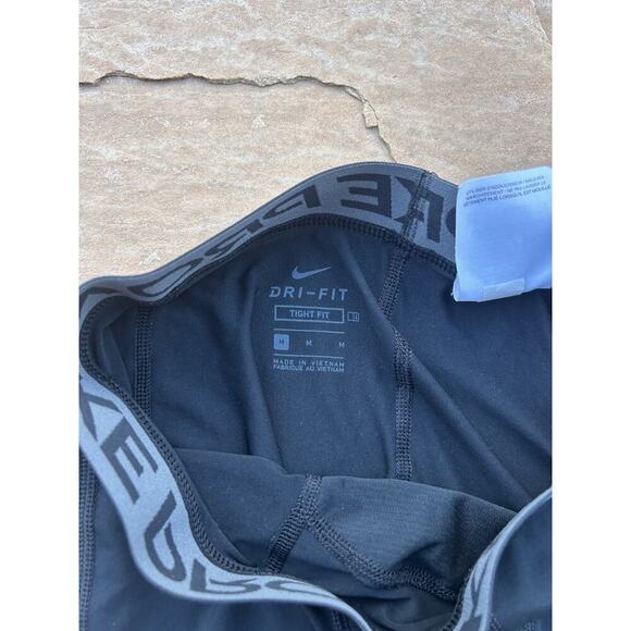 Nike Pro Pants Youth Boys Tight Fit Leggings Active Workout Black Size M - Picture 2 of 2